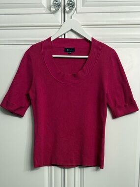 Dalia Size XL Fuchsia Ribbed Knit Top Scoop Neck Elbow Length Sleeves Slim Fit